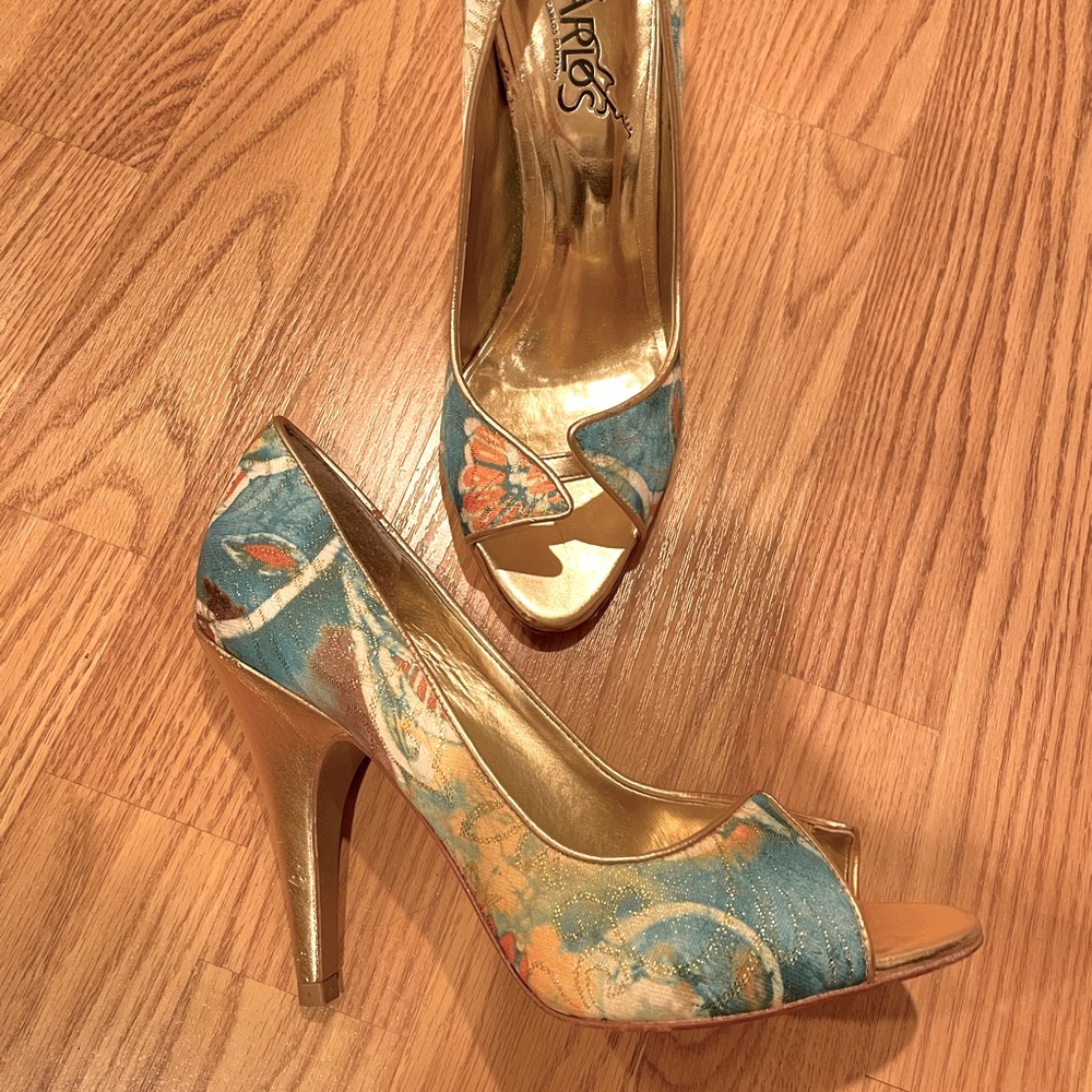 Carlos Santana Pounce blue tropez peep toe pump shoe